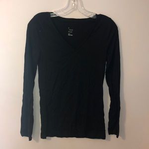 Small black long sleeved shirt
